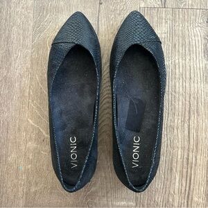 Vionic Gem Caballo Black Snake Shimmer Metallic Ballet Pointed Toe Flats 7